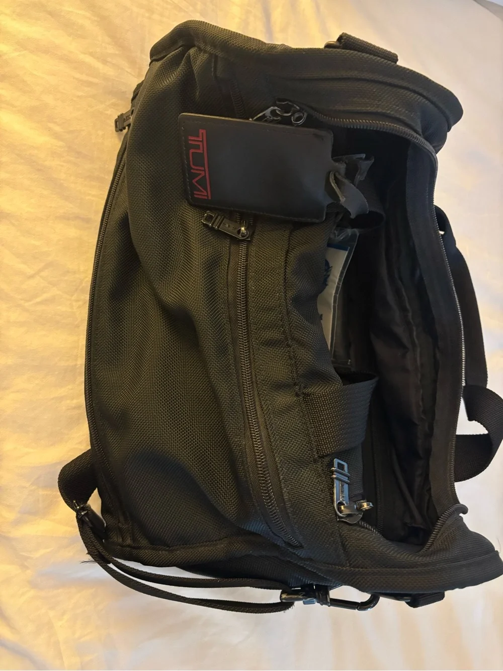 Black TUMI Duffel Bag - Versatile Travel & Gym Carry